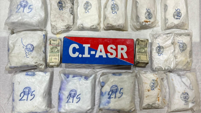 Punjab Police seize 10 kg heroin, apprehend two handlers of smuggler based abroad